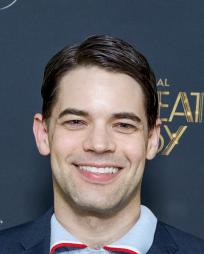 Jeremy Jordan Headshot